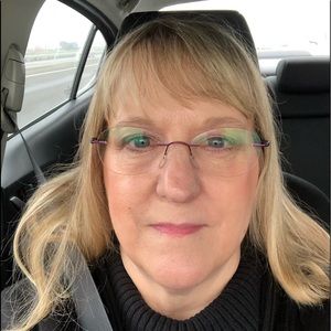 Meet your Posher, Delores